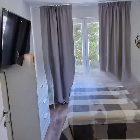 Appartamento Two Bedroom Cosy *