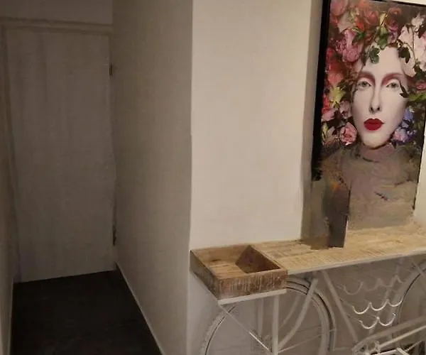 Two Bedroom Cosy Split